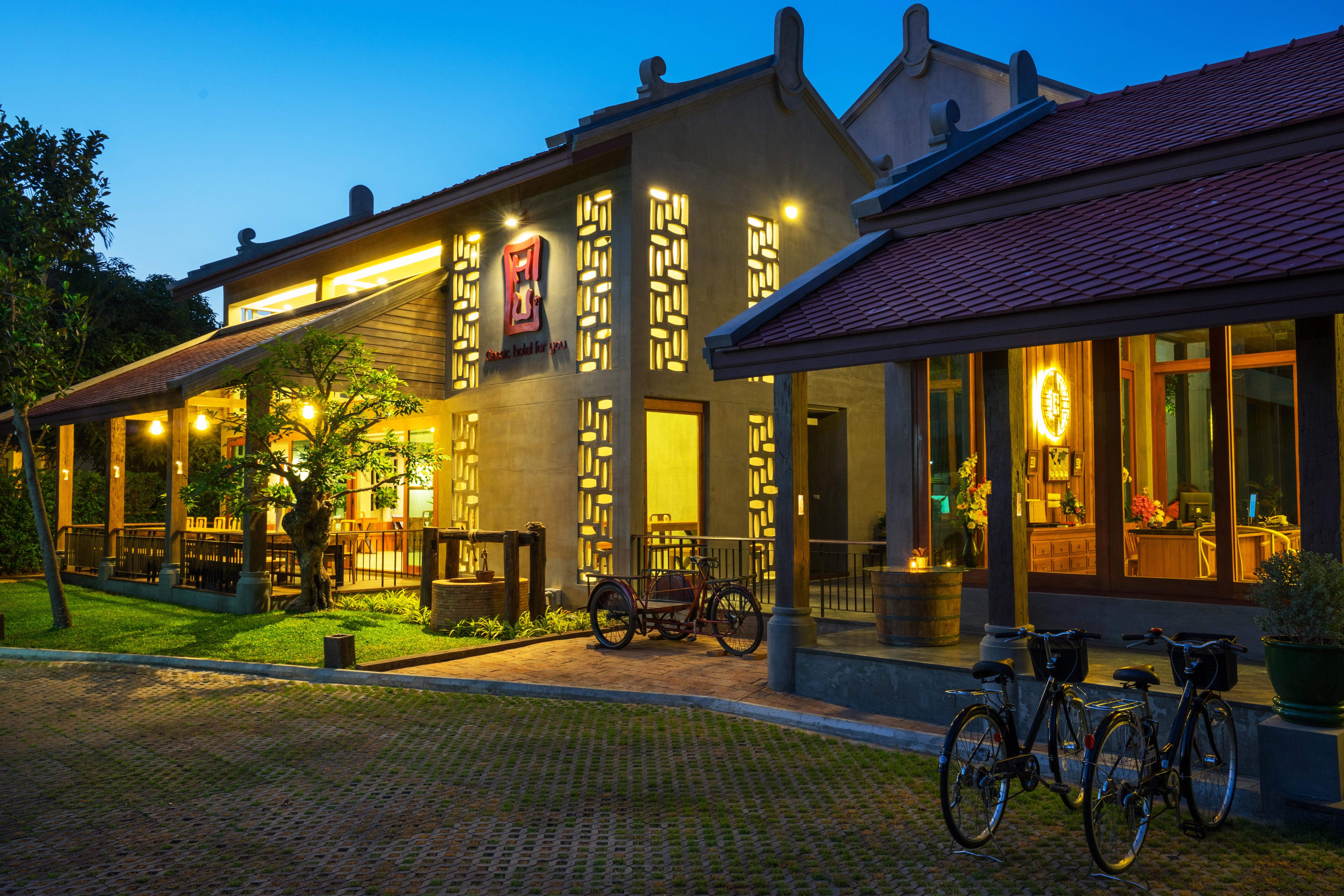 Chu Hotel Chiang Mai Exteriör bild