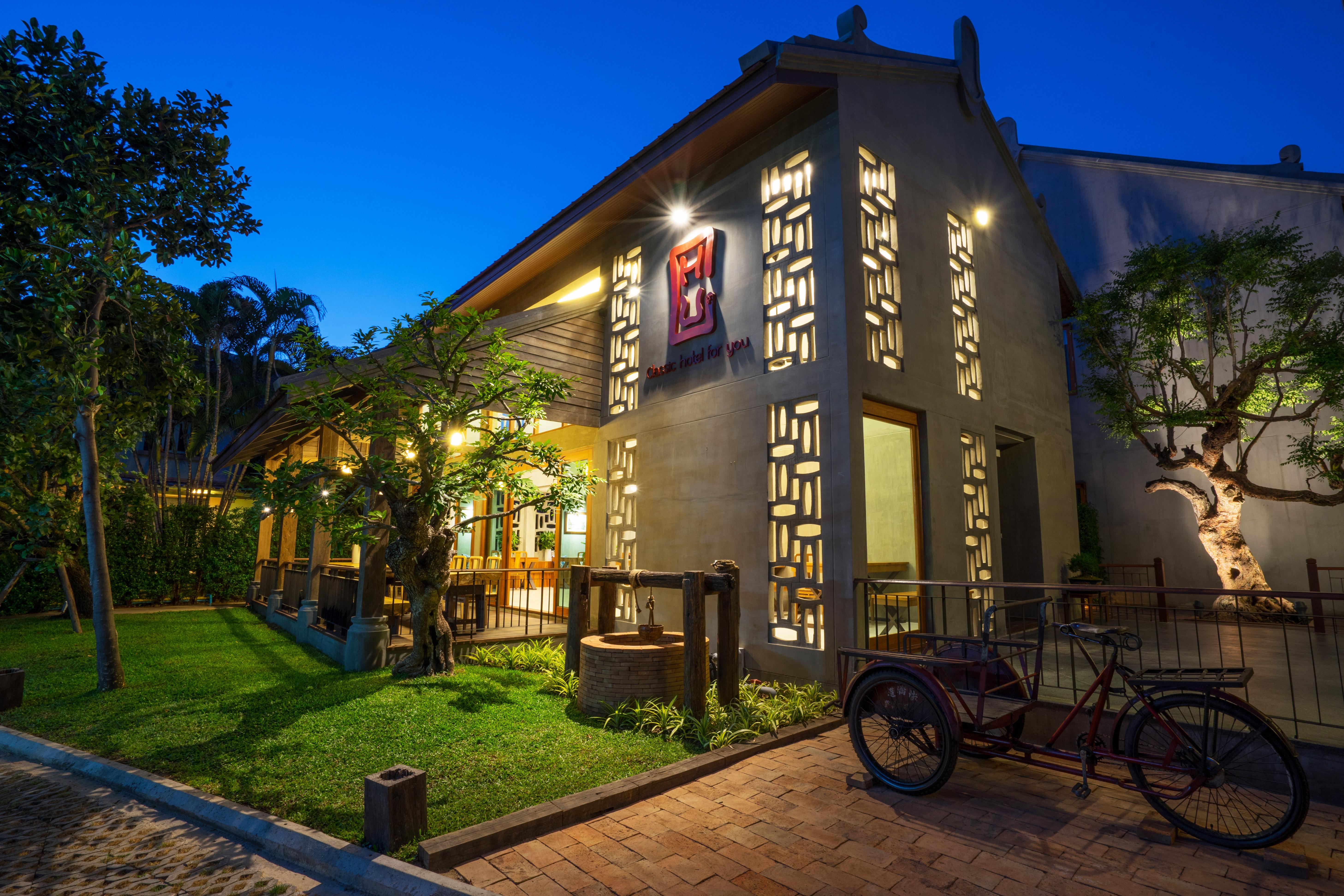 Chu Hotel Chiang Mai Exteriör bild