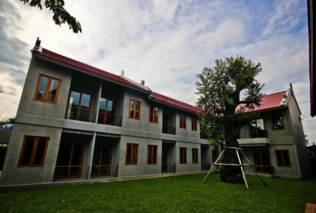Chu Hotel Chiang Mai Exteriör bild
