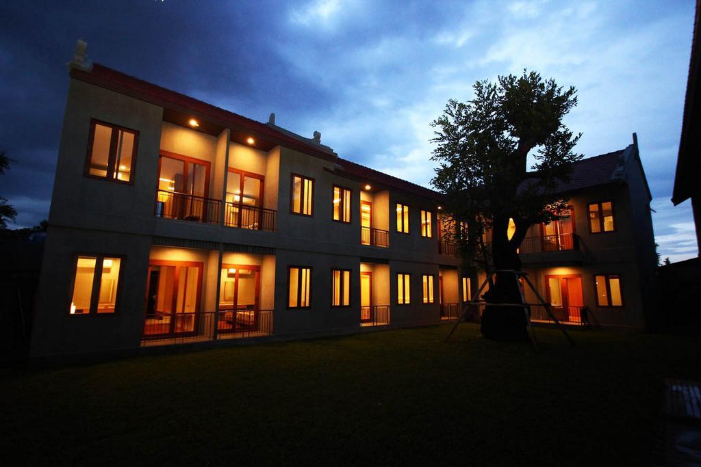 Chu Hotel Chiang Mai Exteriör bild