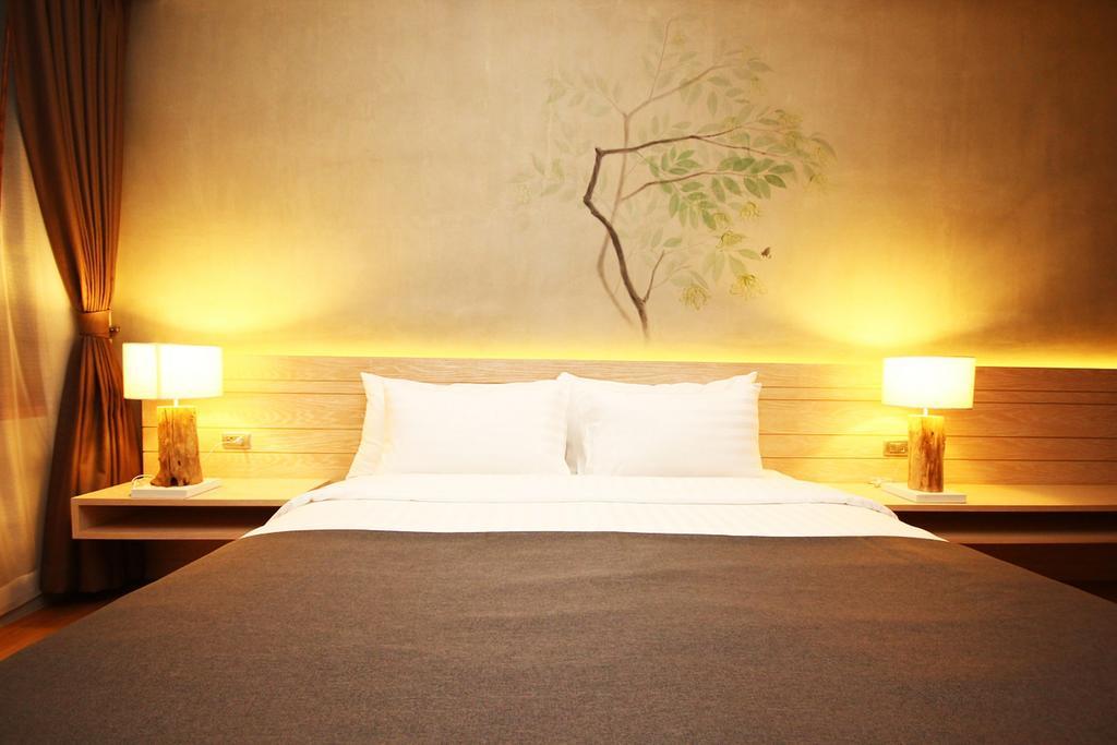 Chu Hotel Chiang Mai Exteriör bild