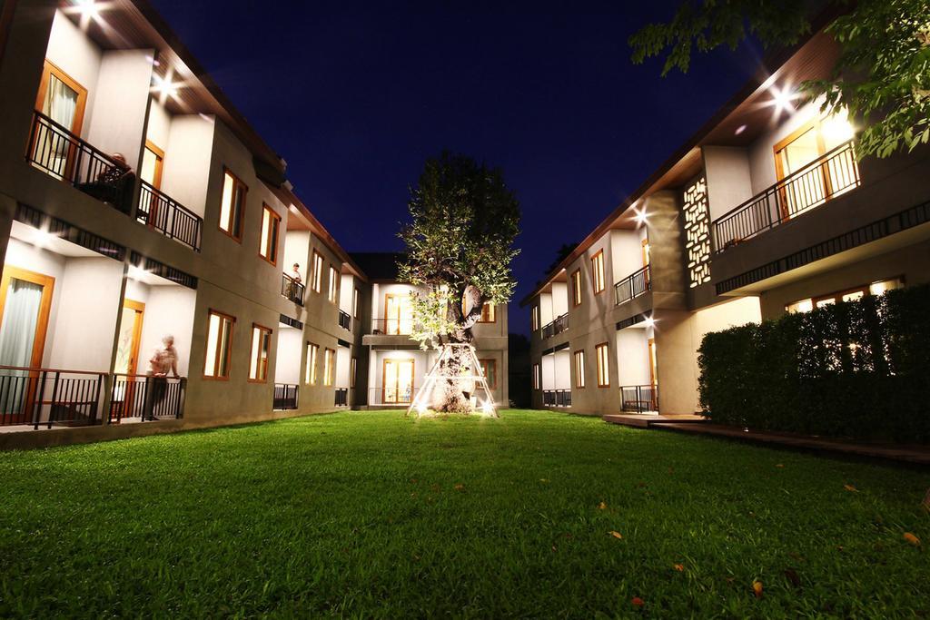 Chu Hotel Chiang Mai Exteriör bild